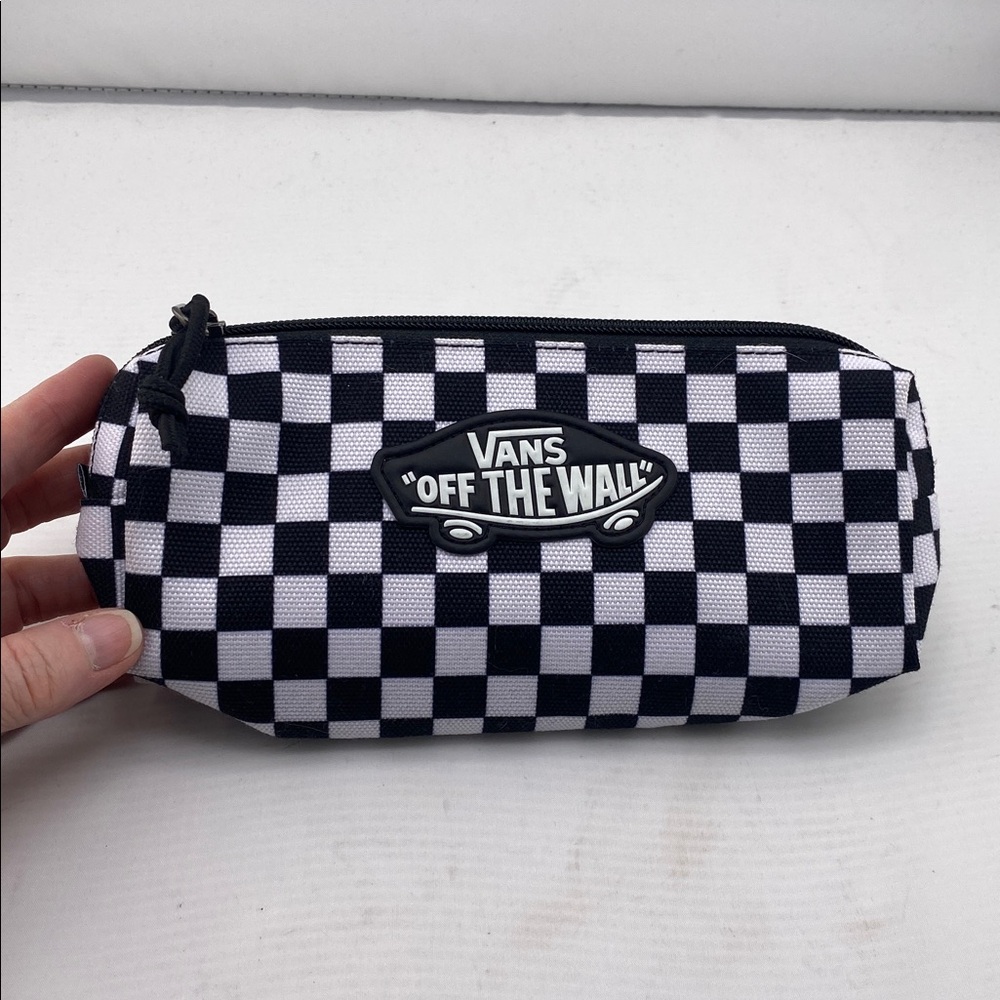Vans Off The Wall small black & white checkerboard zip pouch bag 🖤🖤